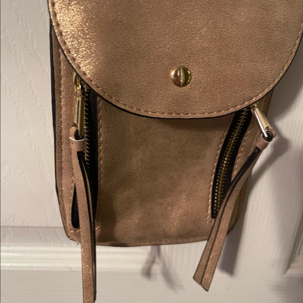 Juicy Couture cross body phone bag new without tags good
